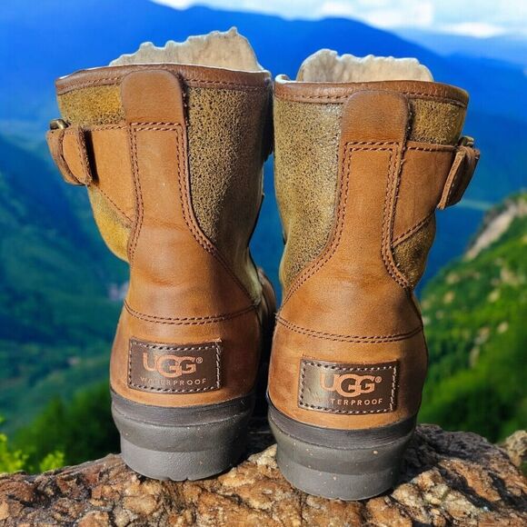 Ugg Brown Leather Cecile Duck Boots Waterproof size 6.5 Outdoors Hiking Gorpcore - Picture 3 of 8